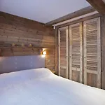 Convivial Proche Des Pistes Avec Parking - Fr-1-564-25 Chalet Courchevel