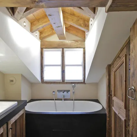 Convivial Proche Des Pistes Avec Parking - Fr-1-564-25 Courchevel