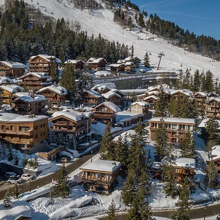 Convivial Proche Des Pistes Avec Parking - Fr-1-564-25 Шале